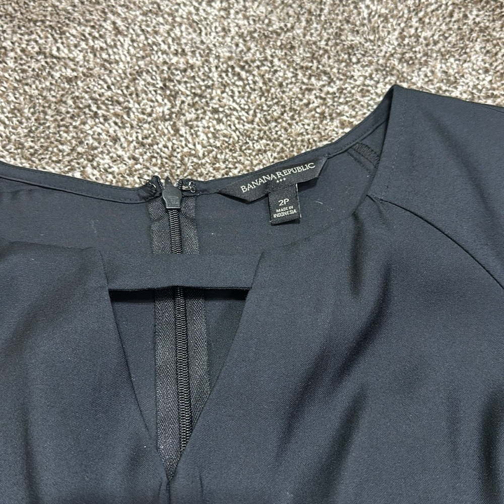 Banana Republic Petite romper flutter sleeve shorts pockets black 2P one piece - Picture 14 of 16
